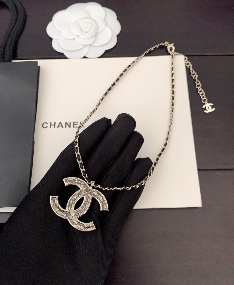 Ch**el necklaces